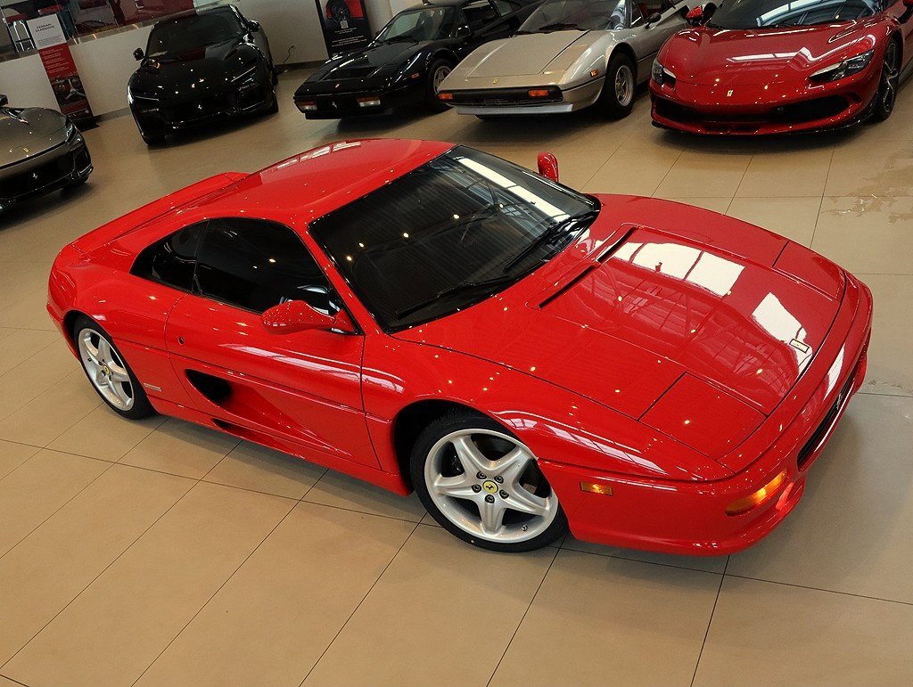 Used 1998 Ferrari F355 Berlinetta image 13