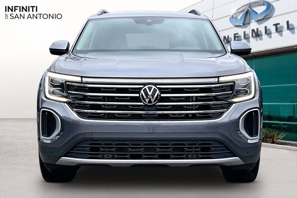 Used 2025 Volkswagen Atlas SE FWD image 4