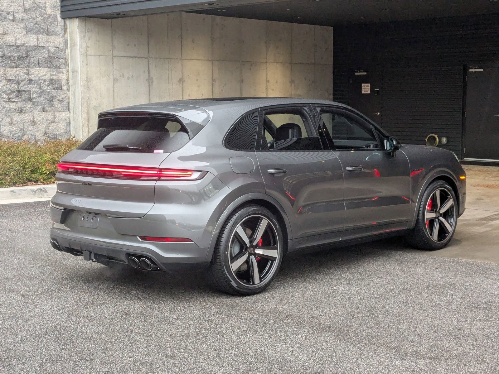 New 2026 Porsche Cayenne Turbo image 9