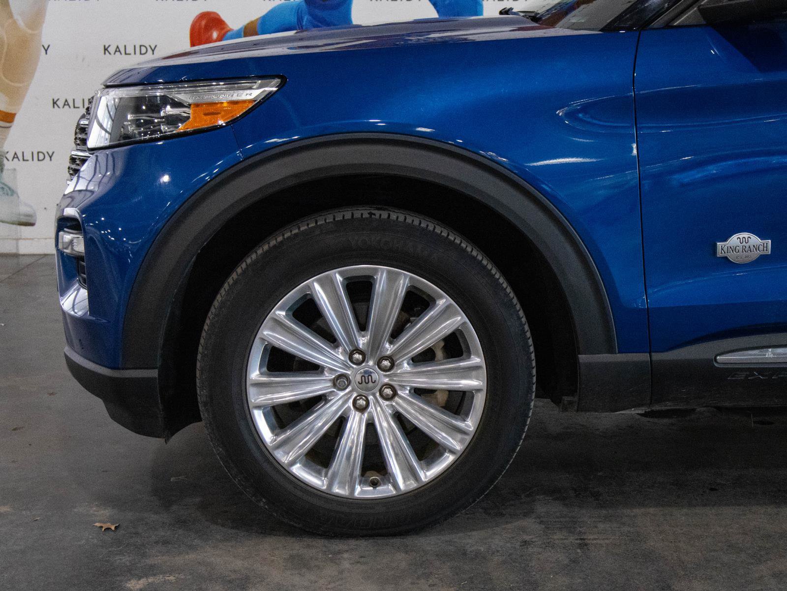 Used 2021 Ford Explorer King Ranch w/ Premium Technology Package image 17