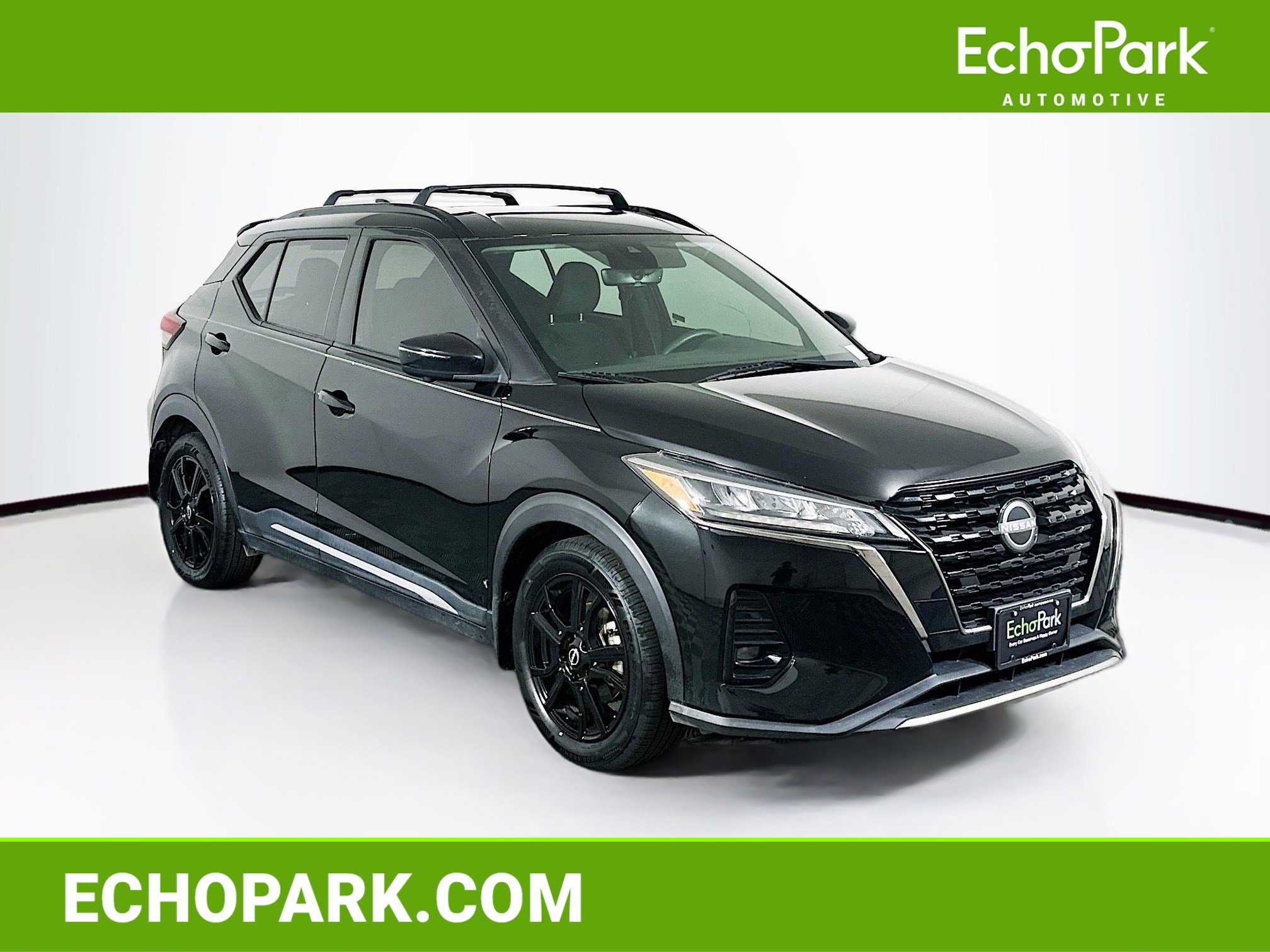 Used 2023 Nissan Kicks SR w/ Interior Electronics Package FWD image 1
