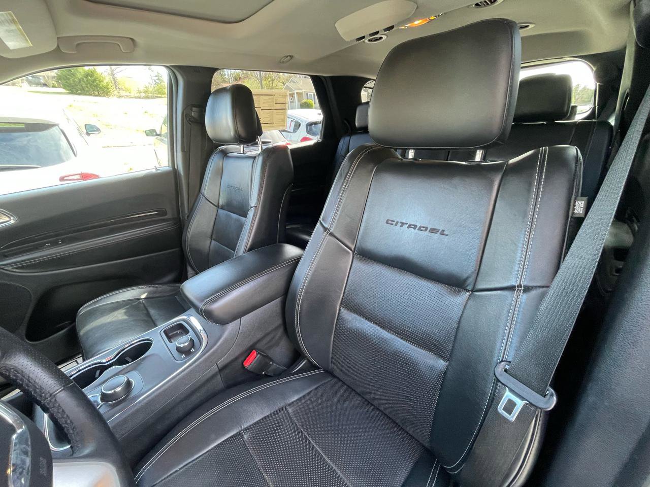 Used 2015 Dodge Durango Citadel w/ Technology Group AWD/4WD image 17