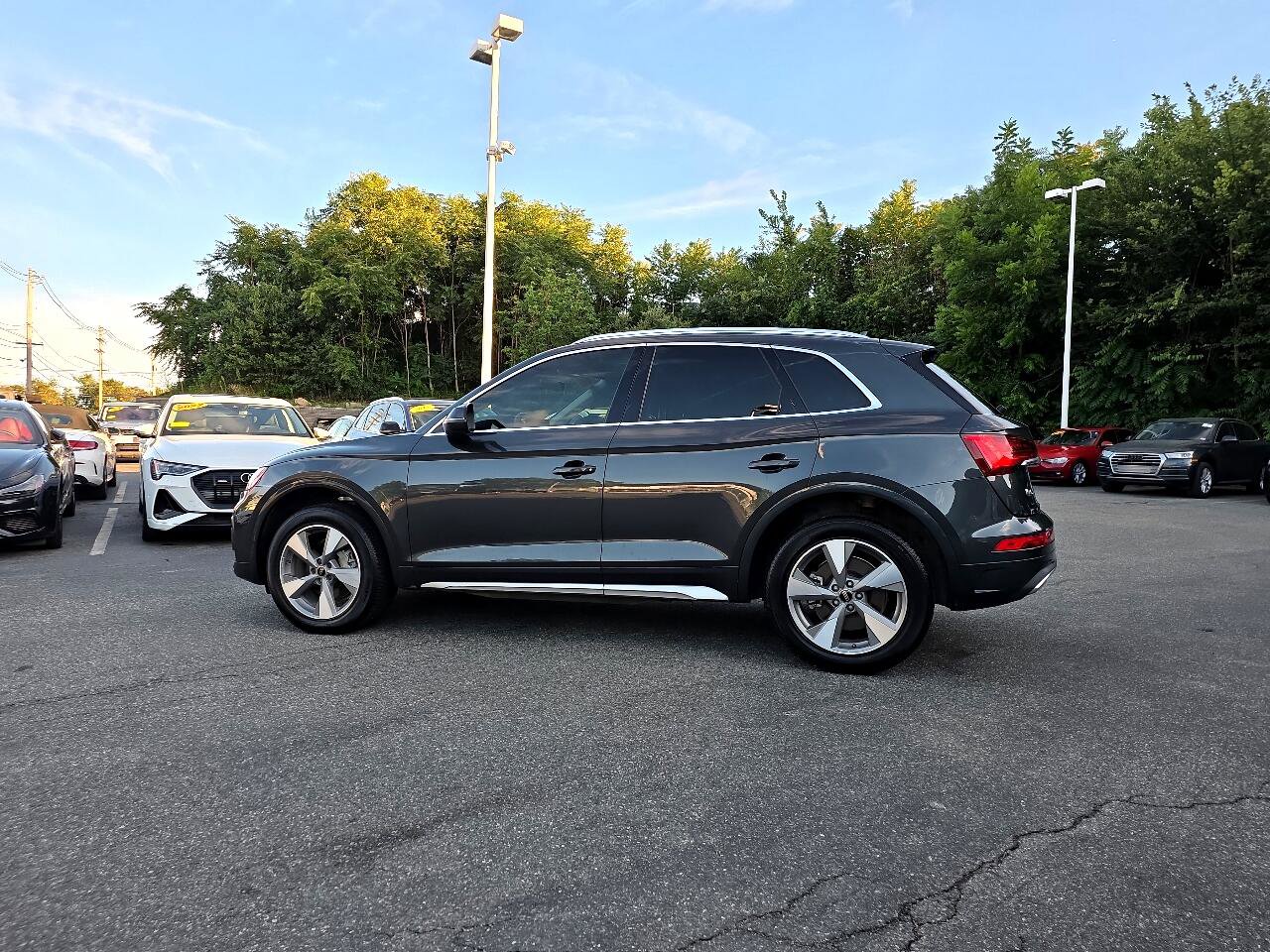 Used 2023 Audi Q5 2.0T Premium Plus w/ Premium Plus Package image 9