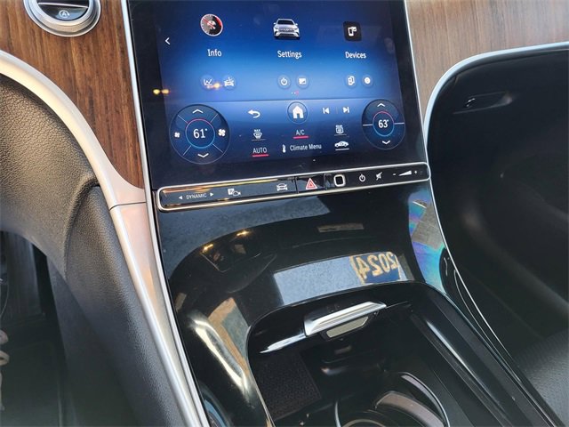 Used 2024 Mercedes-Benz GLC 300 4MATIC image 11