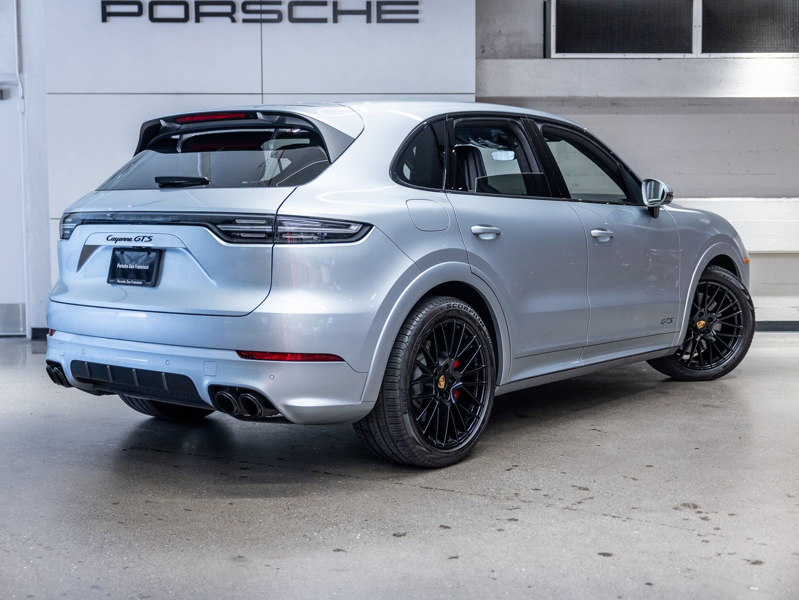 Certified 2023 Porsche Cayenne GTS AWD/4WD image 8