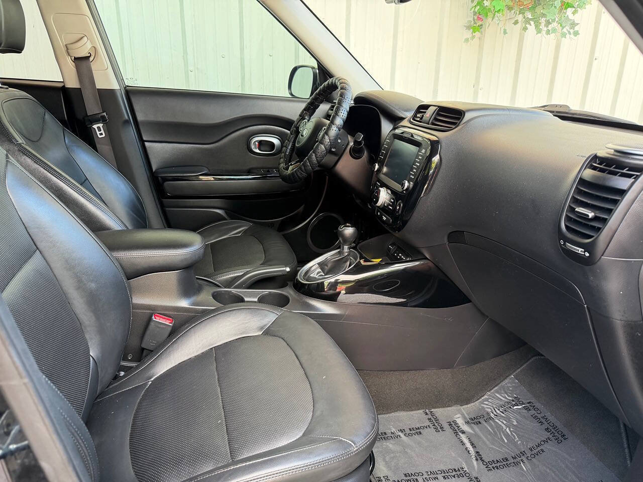Used 2016 Kia Soul ! w/ Premium Package FWD image 9