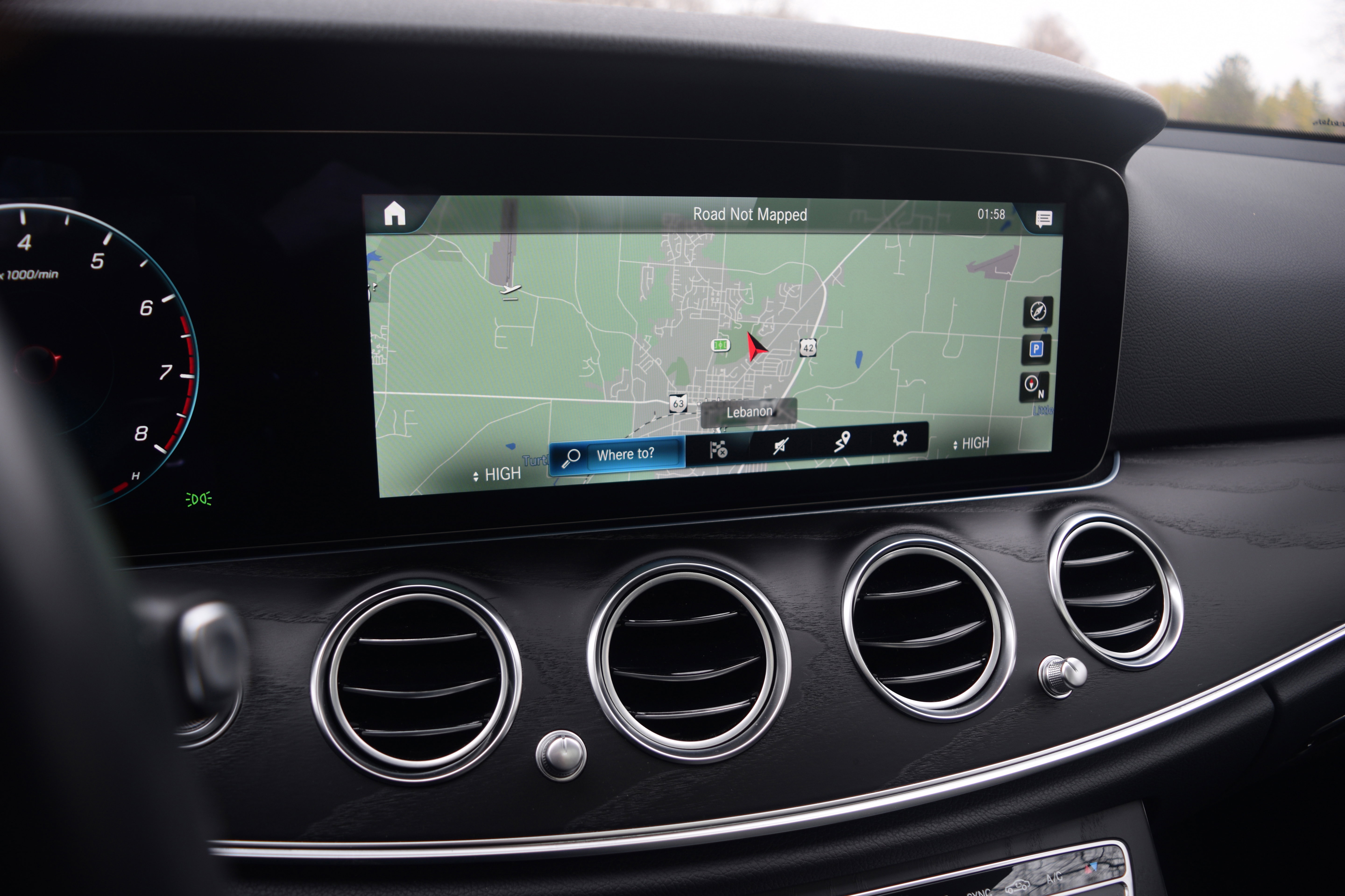 Used 2022 Mercedes-Benz E 350 4MATIC Sedan image 9