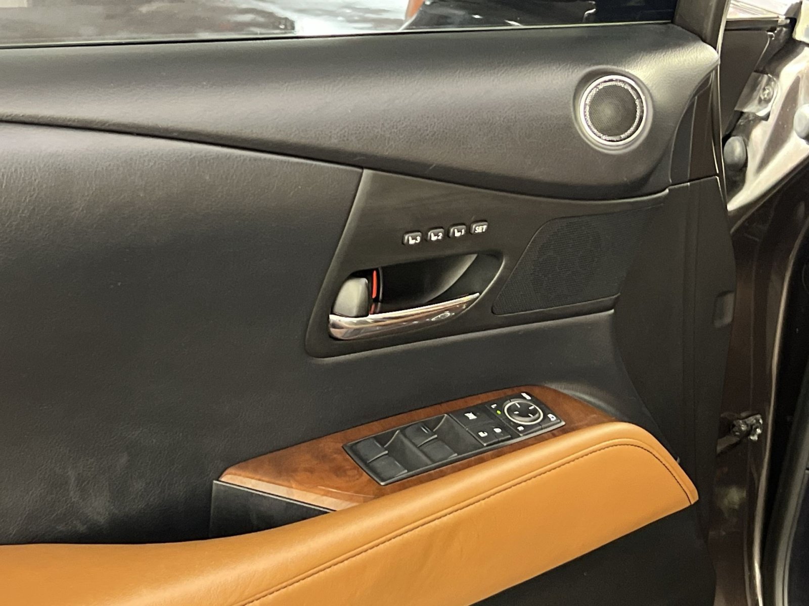Used 2013 Lexus RX 450h AWD w/ Navigation Pkg image 15