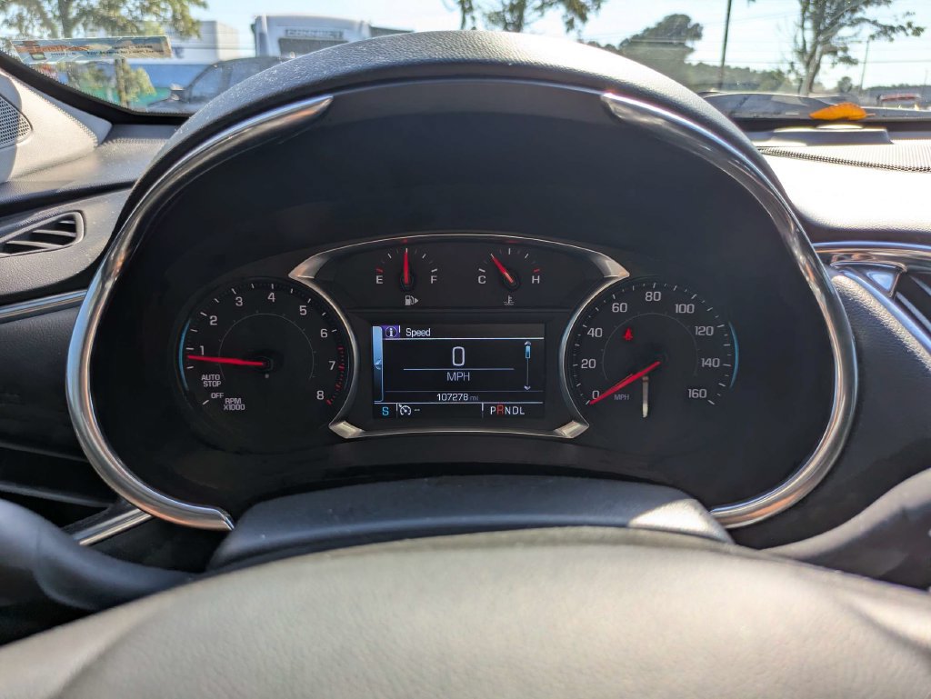 Used 2018 Chevrolet Malibu LT w/ Leather Package FWD image 27