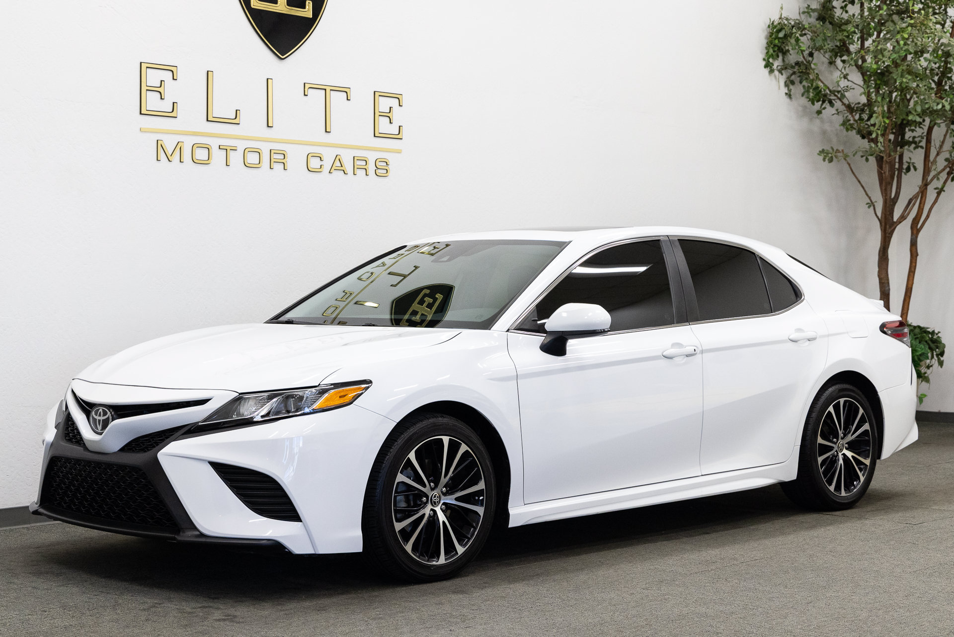 Used 2020 Toyota Camry SE