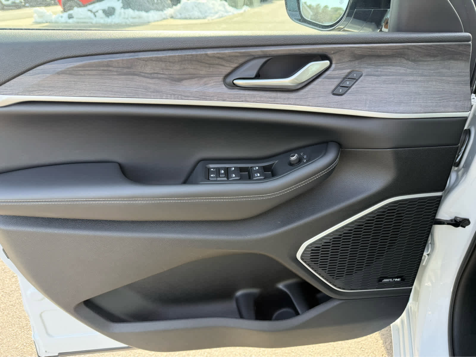 Used 2023 Jeep Grand Cherokee 30th Anniversary image 11