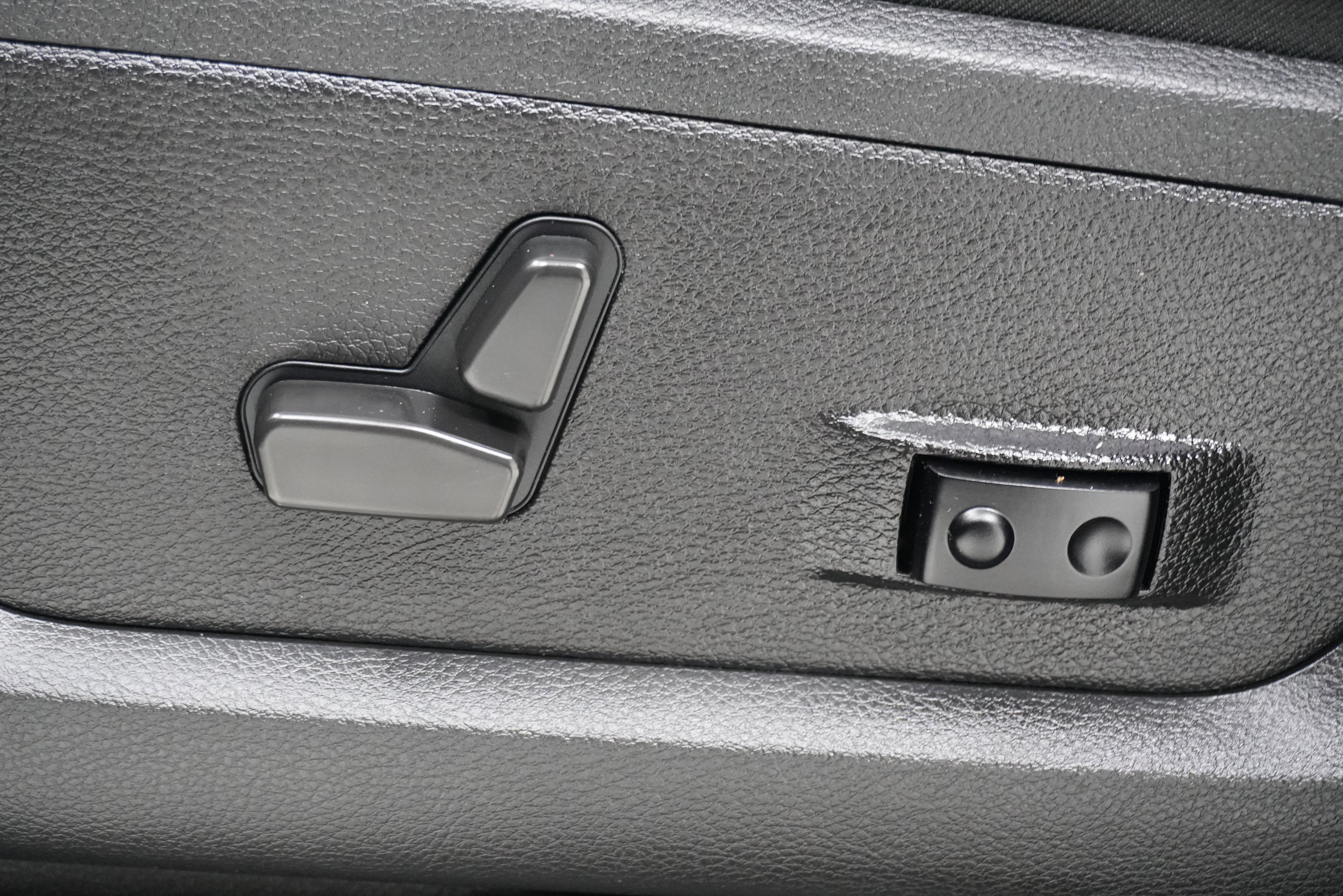 Used 2022 RAM 3500 Limited image 17