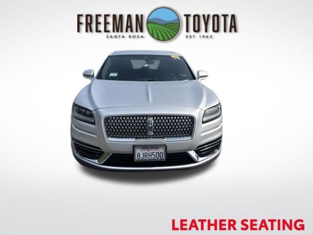 Used 2019 Lincoln Nautilus Premier AWD/4WD image 3