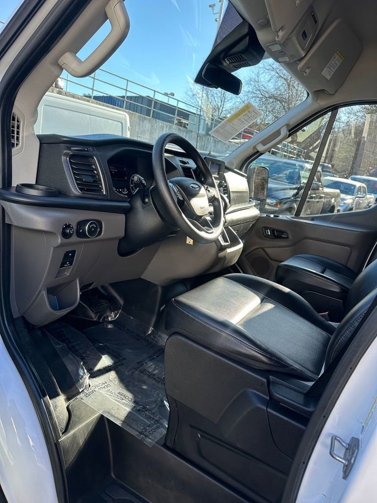 Used 2024 Ford Transit 250 148 Medium Roof Extended AWD w/ Load Area Protection Package image 9