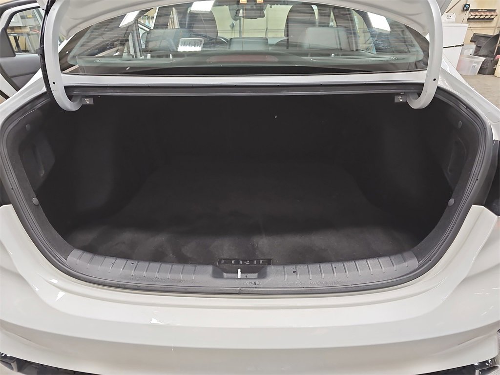 Used 2023 Kia Forte GT-Line image 12