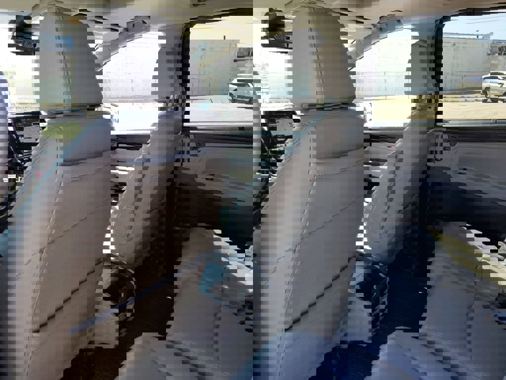 Used 2023 Honda Odyssey Touring image 12