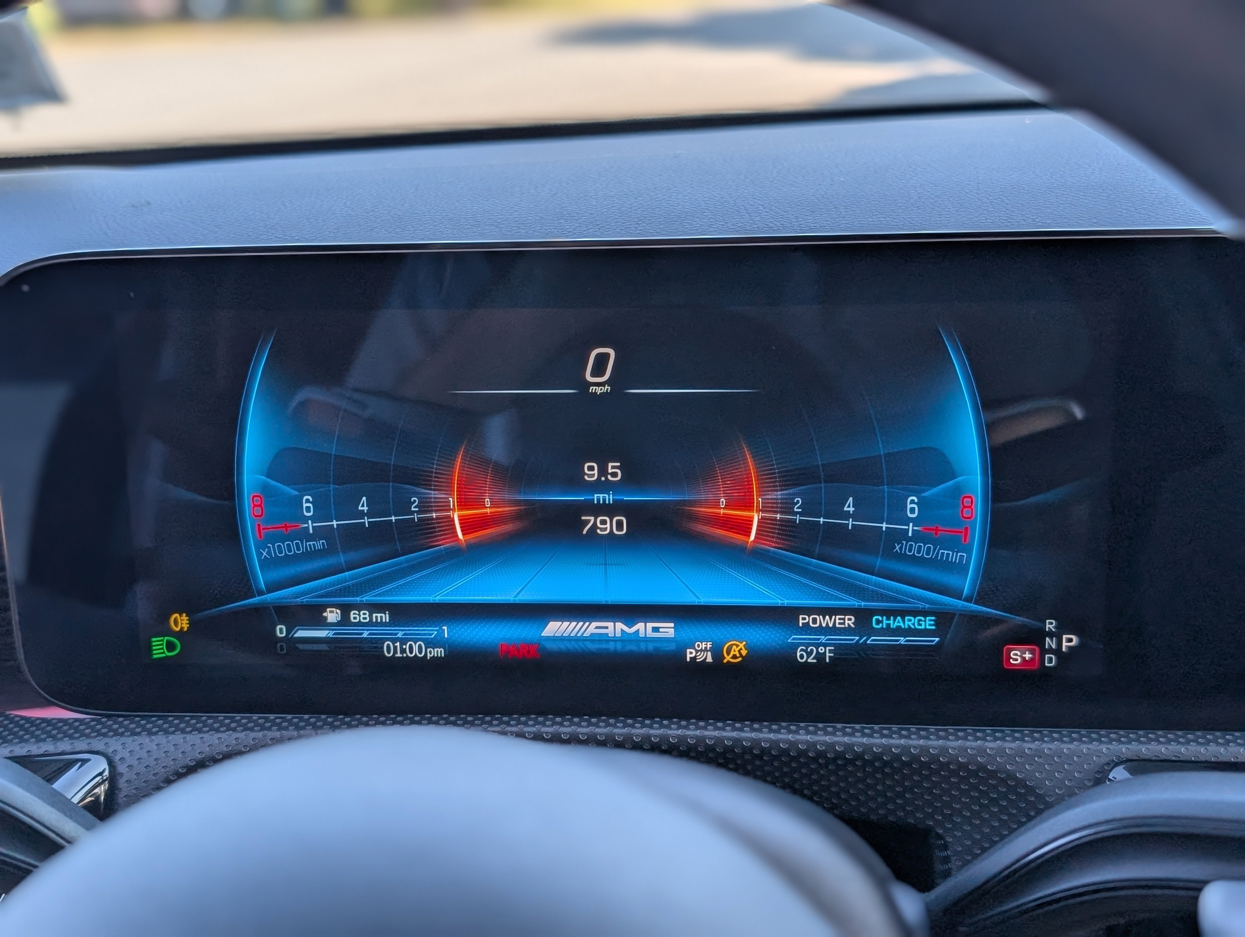 Used 2025 Mercedes-Benz CLA 35 AMG 4MATIC image 28