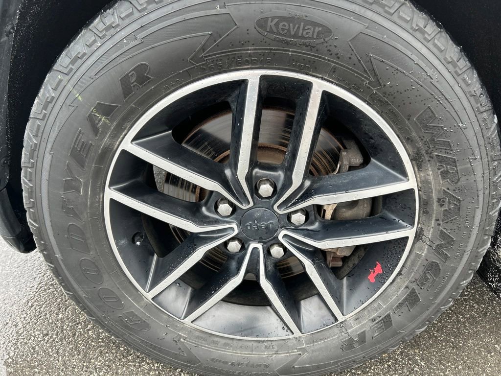 Used 2019 Jeep Grand Cherokee Trailhawk w/ Trailhawk Luxury Group image 16