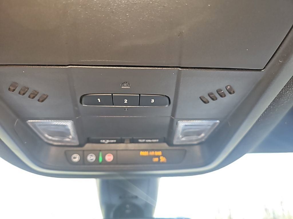 Used 2024 Buick Enclave Premium AWD/4WD image 20