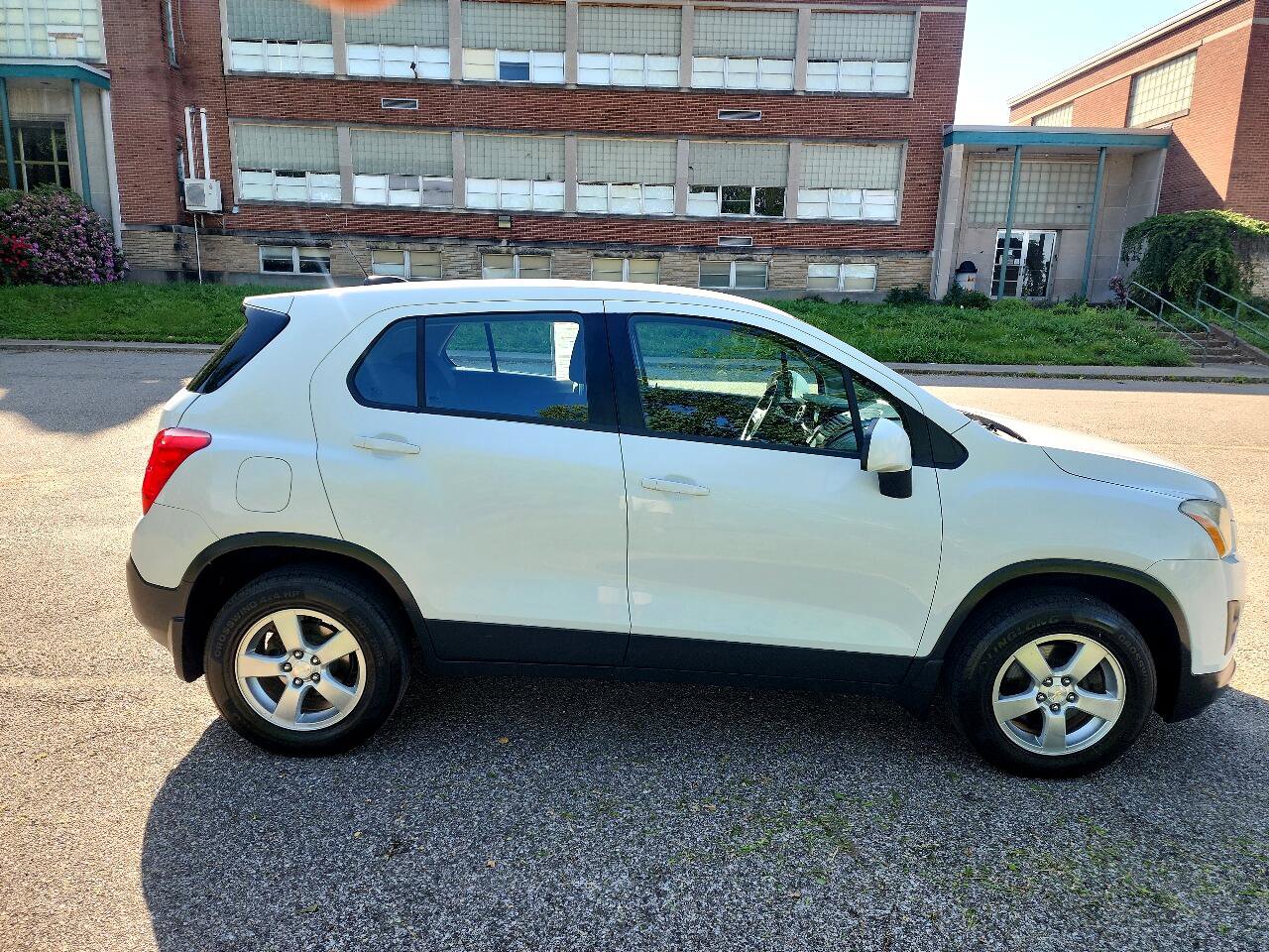 Used 2015 Chevrolet Trax LS w/ LPO, Protection Package image 6