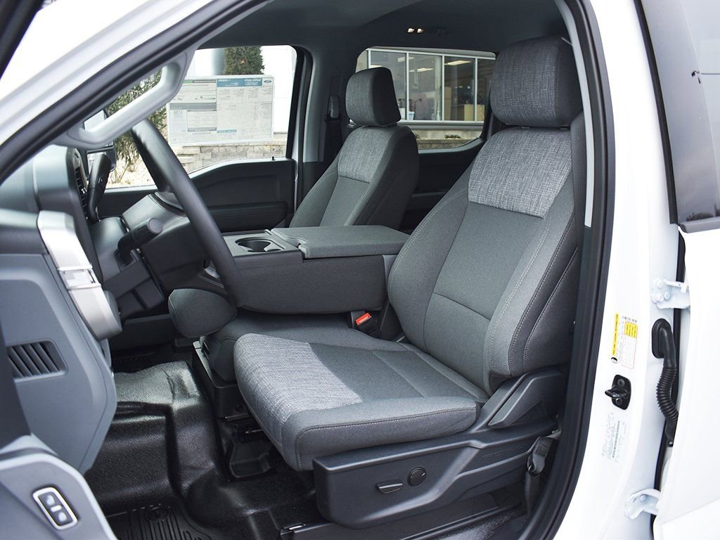 New 2025 Ford F250 XLT w/ FX4 Off-Road Package image 5