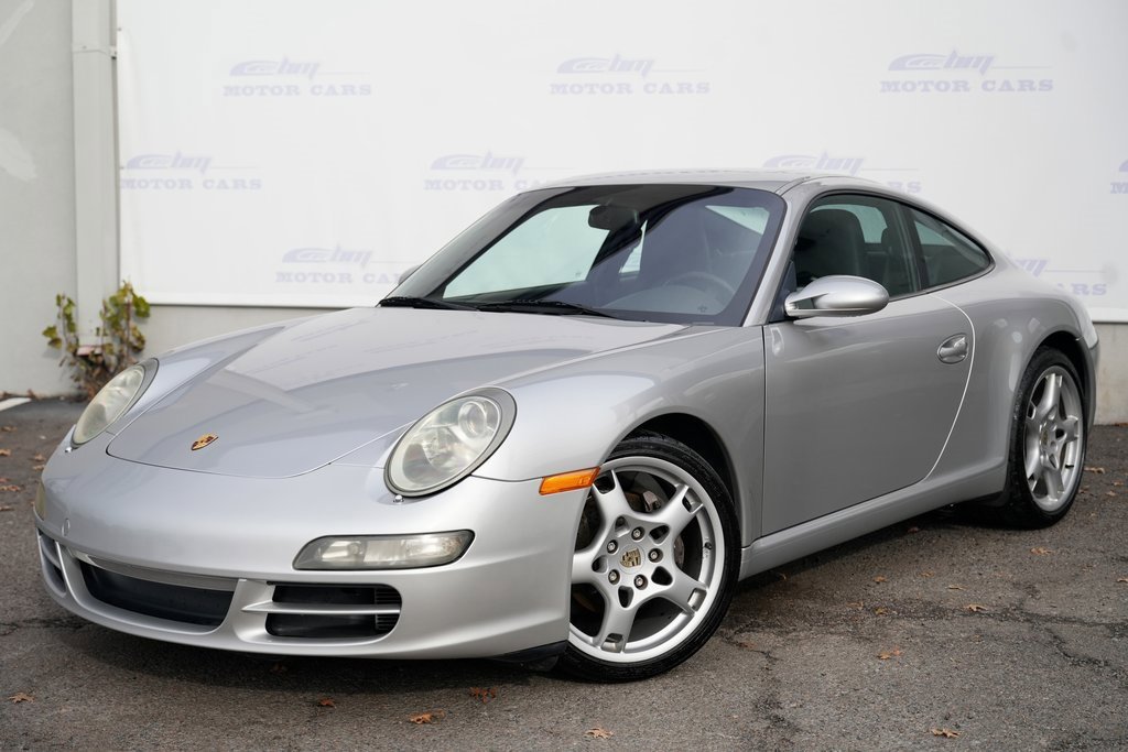 Used 2005 Porsche 911 Carrera image 2