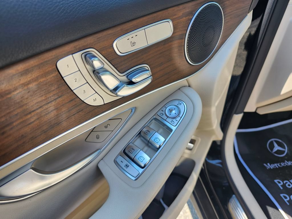 Certified 2022 Mercedes-Benz GLC 300 4MATIC image 17
