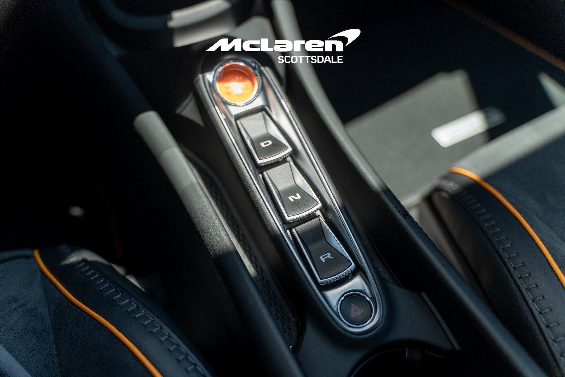 Used 2026 McLaren Artura RWD image 17