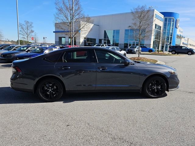 Used 2025 Honda Accord SE image 13