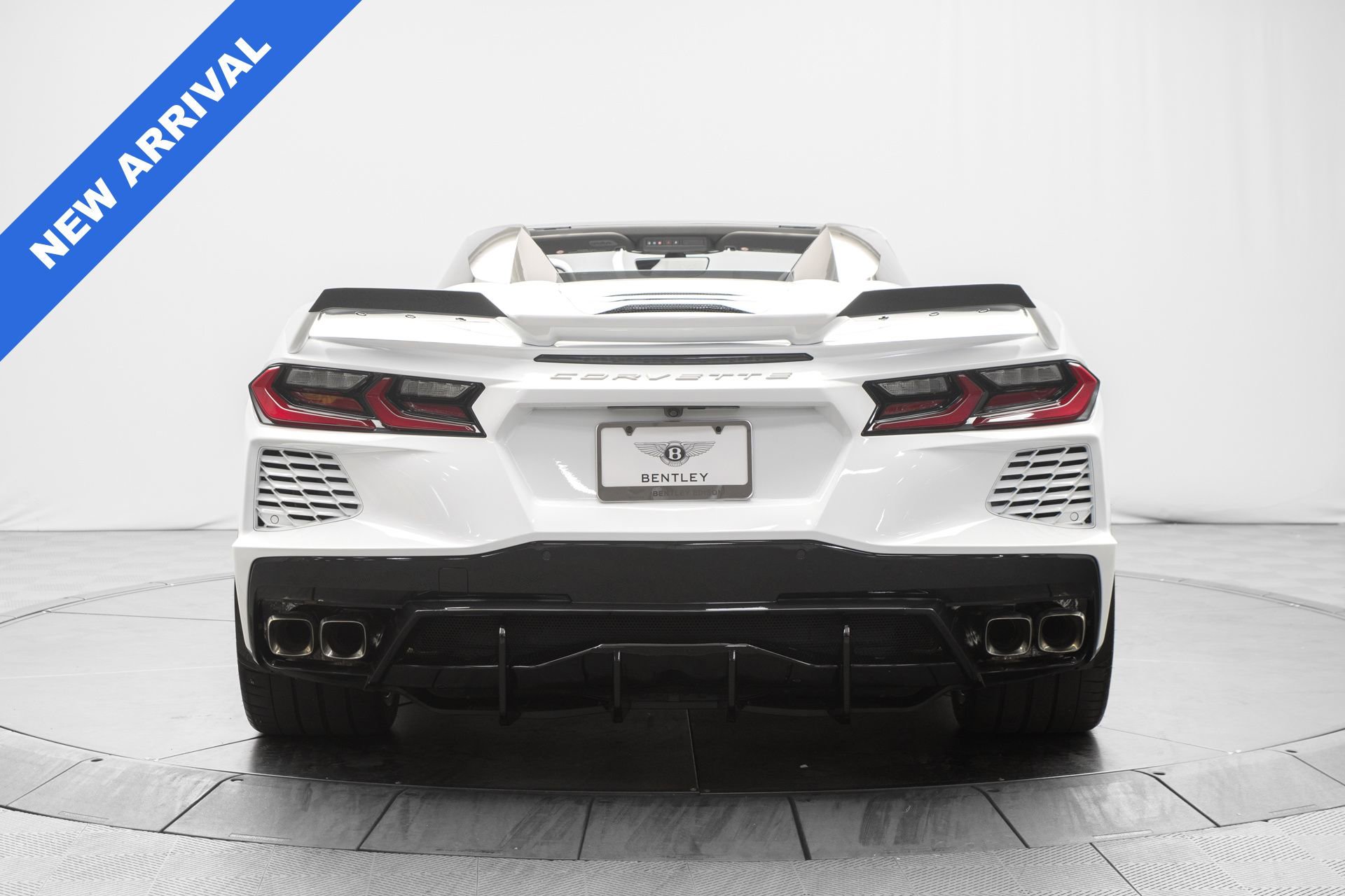 Used 2023 Chevrolet Corvette Stingray Preferred Conv w/ Z51 Performance Package RWD image 4