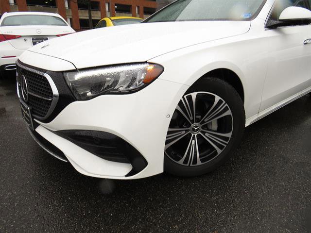 Used 2025 Mercedes-Benz E 350 4MATIC Sedan image 10