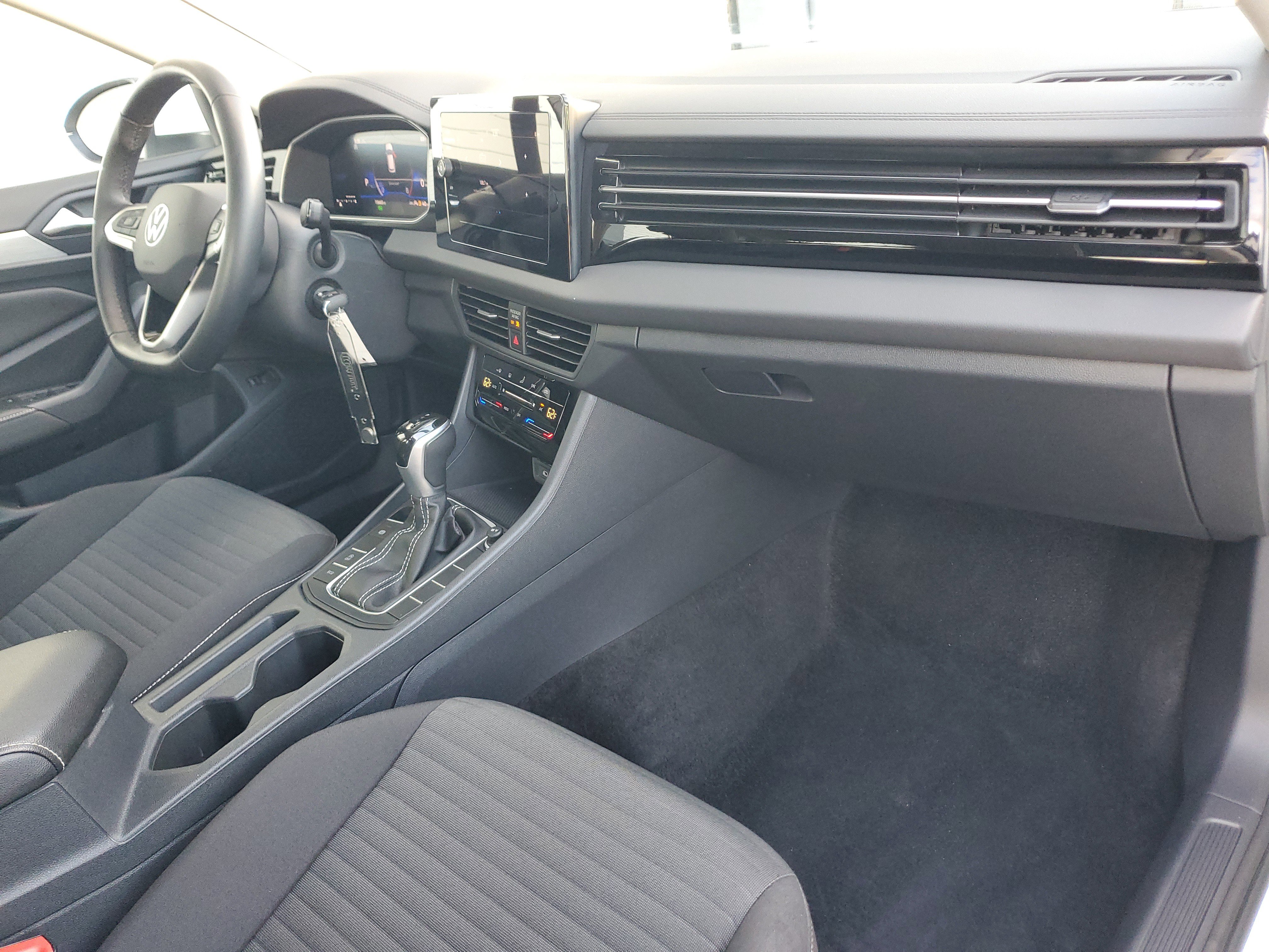 Used 2025 Volkswagen Jetta S image 16