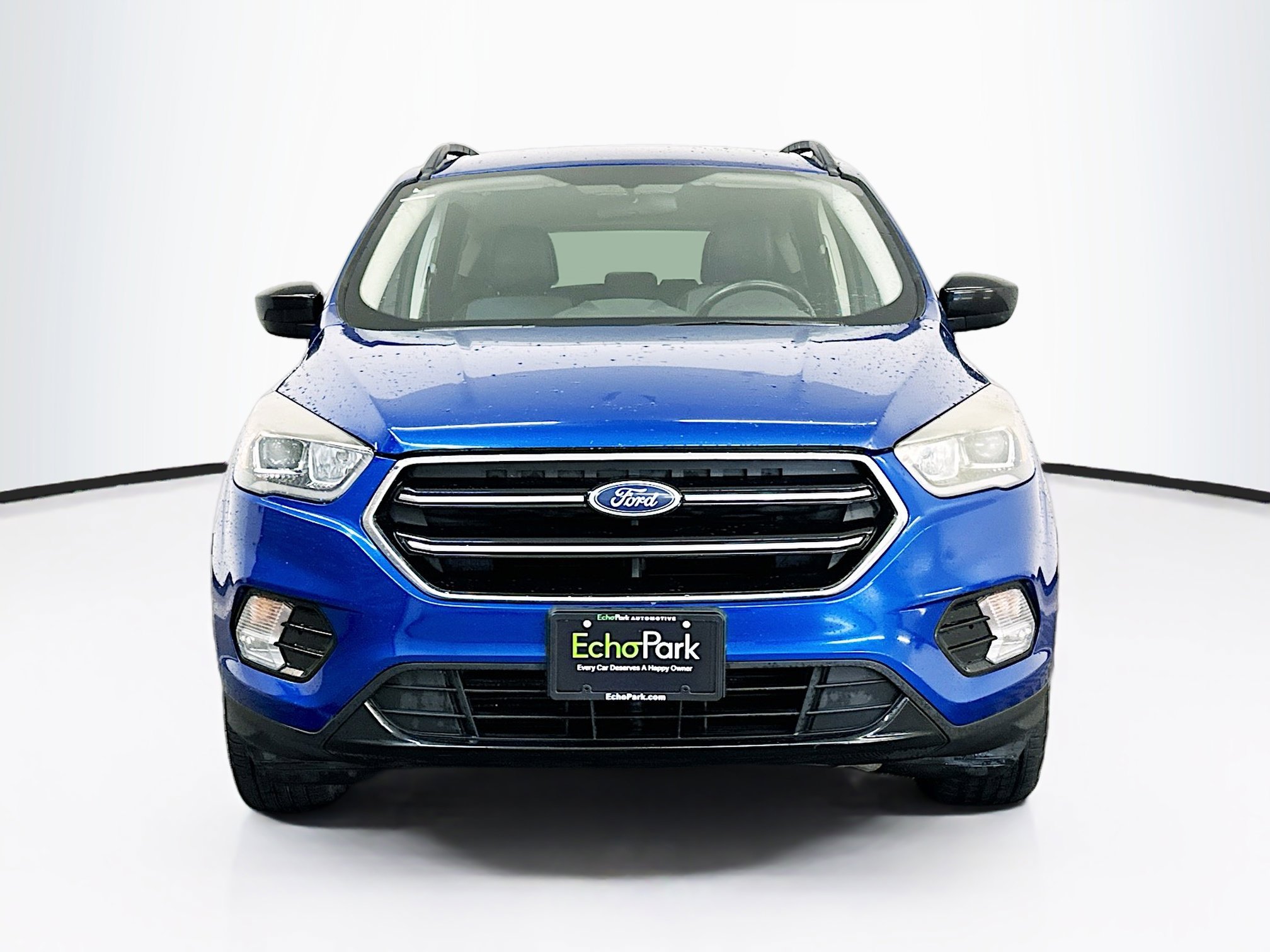 Used 2019 Ford Escape SE image 2