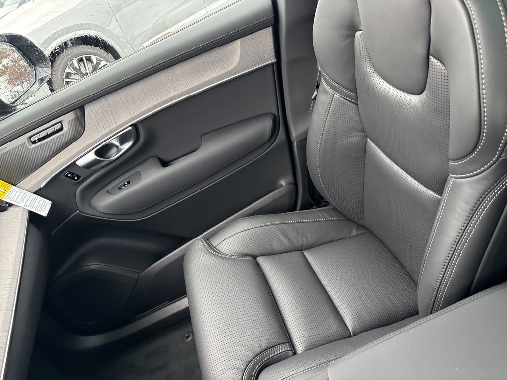 New 2026 Volvo XC90 B6 Ultra w/ Protection Package Premier image 35