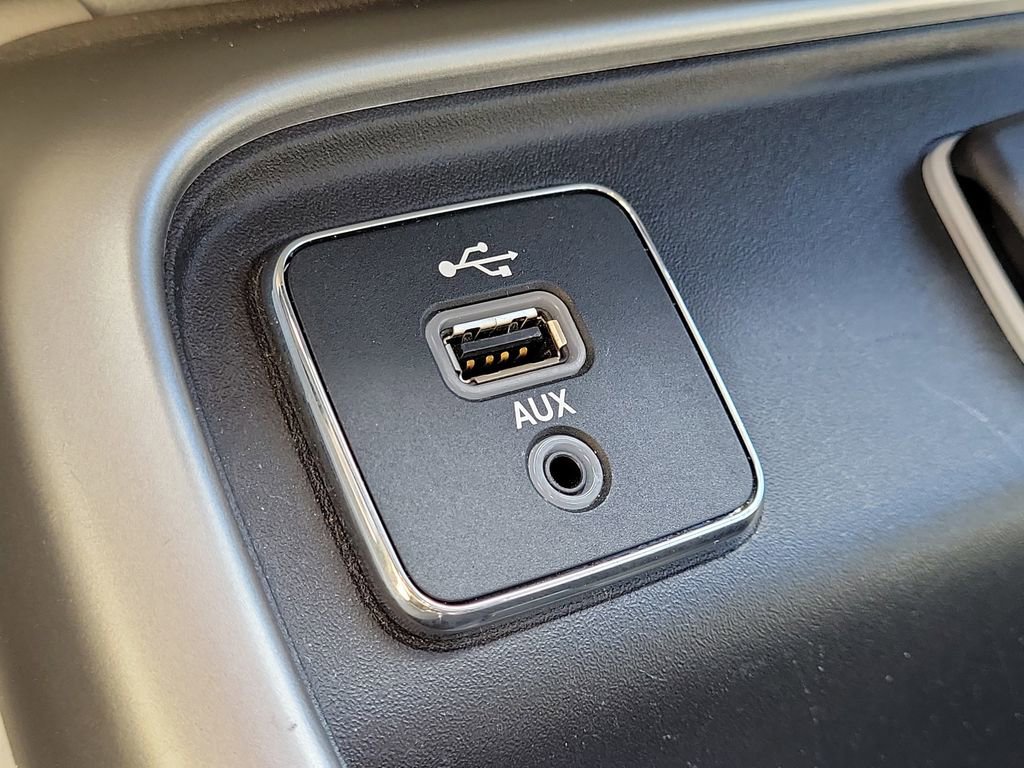 Used 2018 Jeep Compass Latitude image 21