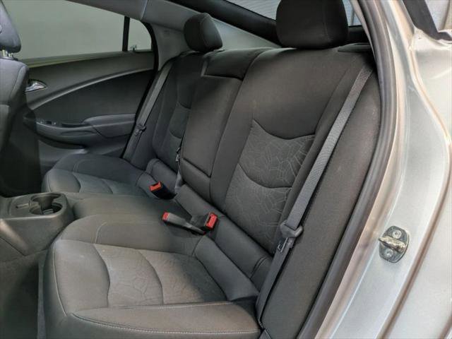 Used 2018 Chevrolet Volt LT image 11