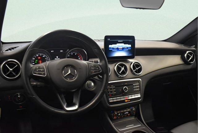 Used 2020 Mercedes-Benz GLA 250 4MATIC image 22