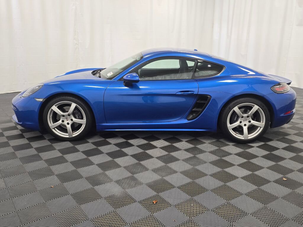 Certified 2018 Porsche 718 Cayman image 2