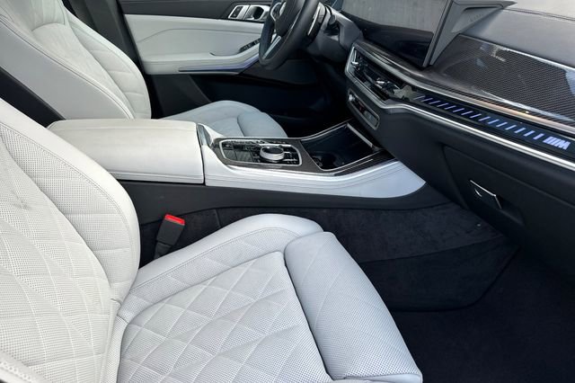 Used 2026 BMW X5 M60i image 17