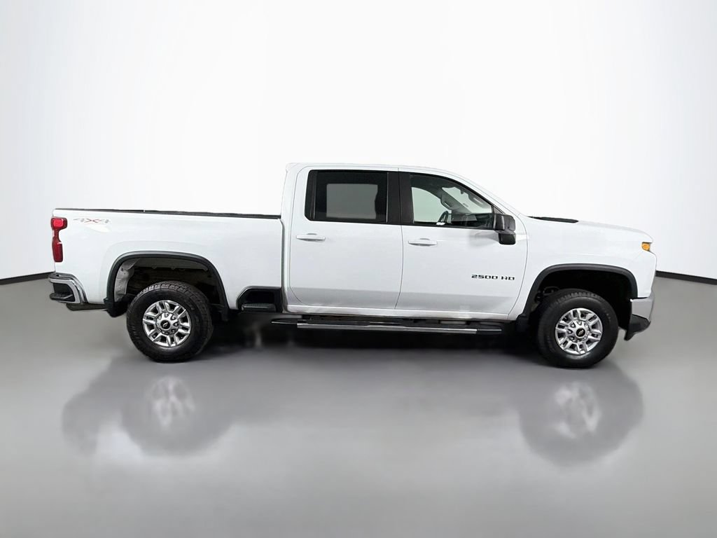 Used 2022 Chevrolet Silverado 2500 LT AWD/4WD image 8