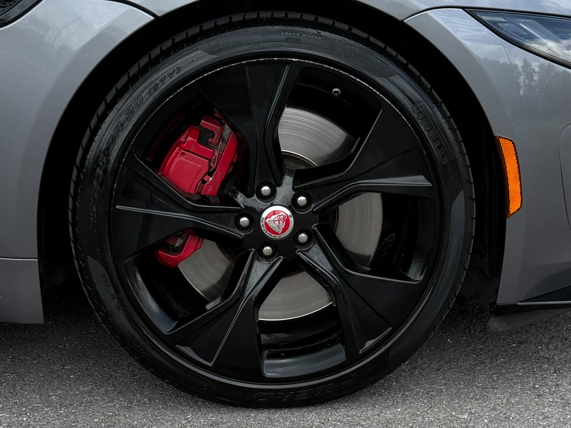 Used 2023 Jaguar F-TYPE Coupe RWD image 15