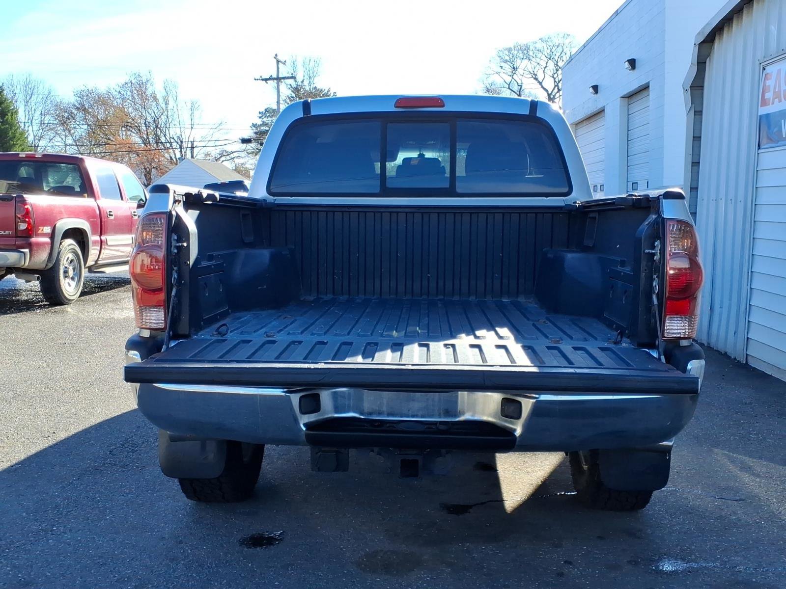 Used 2008 Toyota Tacoma V6 image 3