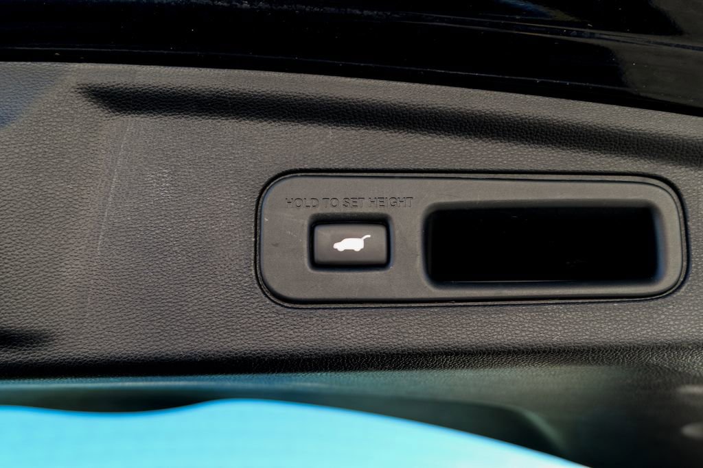 Used 2023 Acura MDX SH-AWD image 66