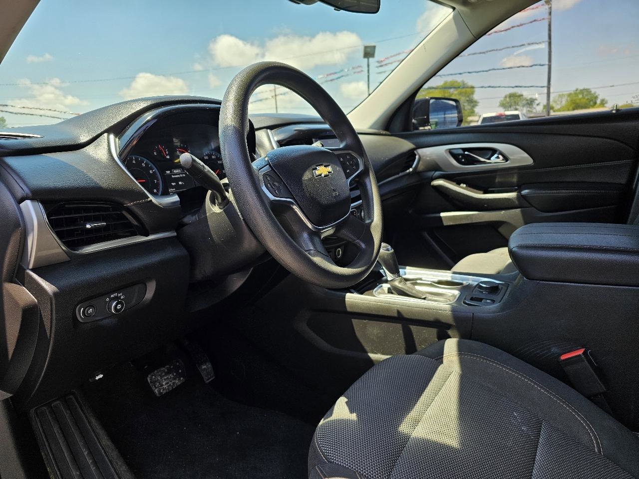 Used 2019 Chevrolet Traverse LS FWD image 6