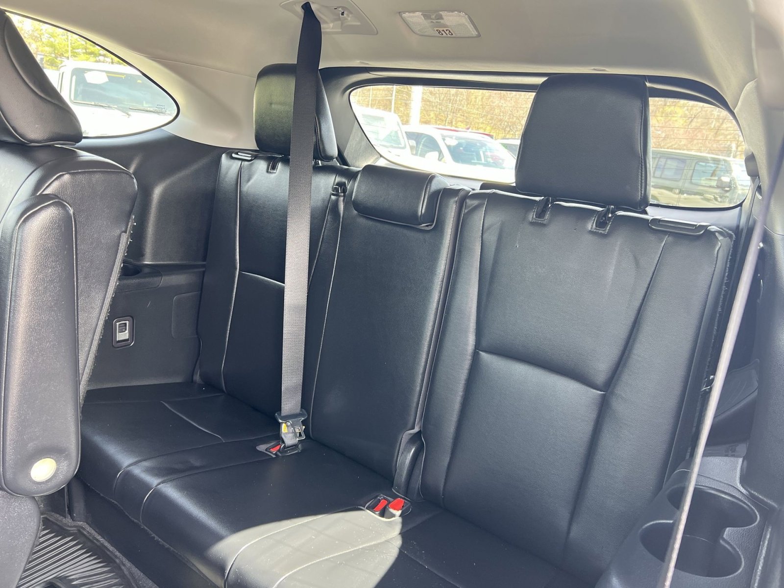 Used 2023 Toyota Highlander XLE image 25