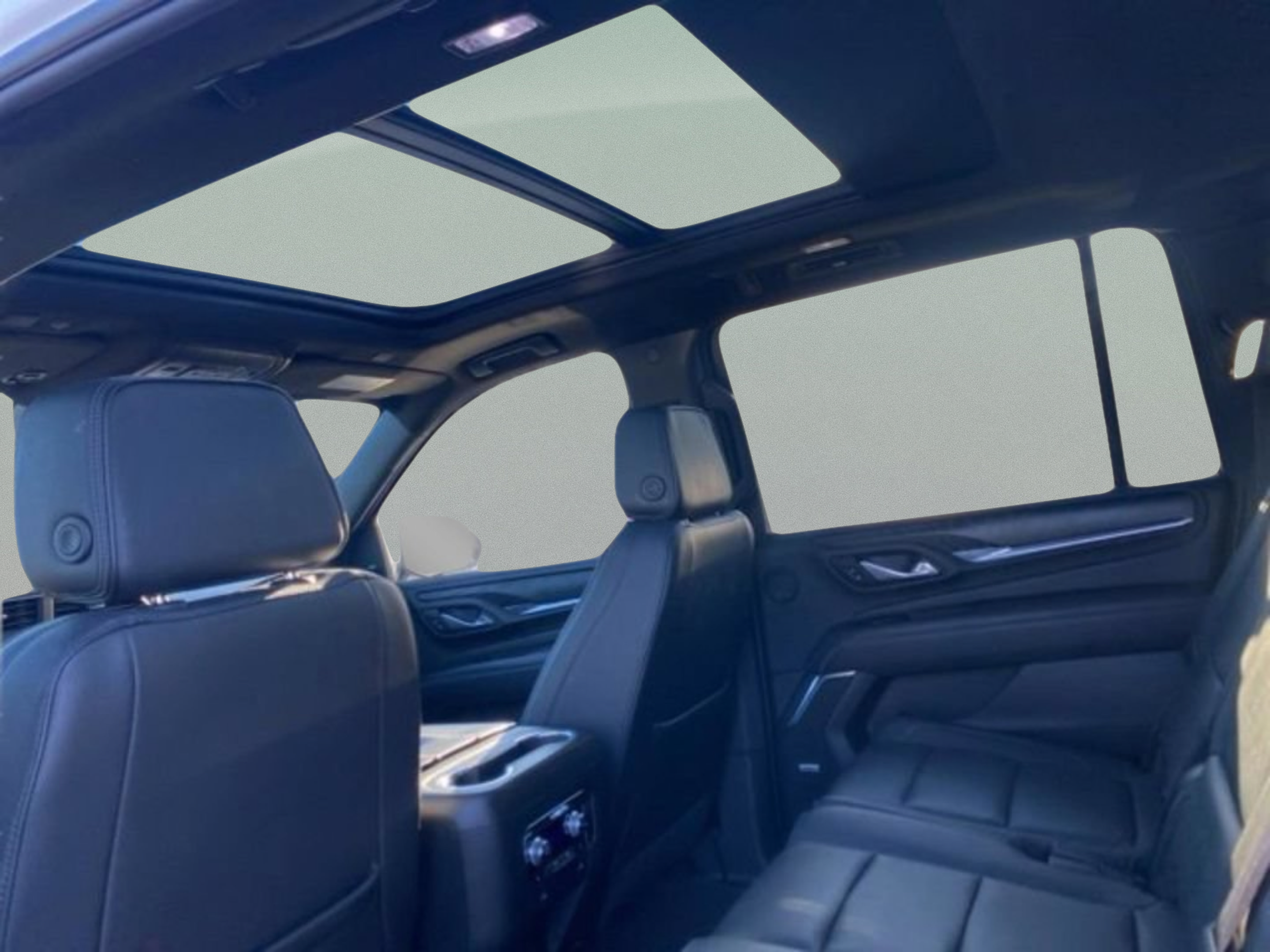 Used 2024 GMC Yukon XL Denali RWD image 26