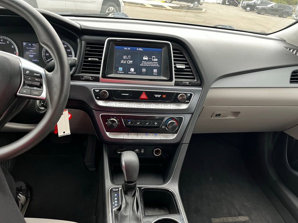 Used 2018 Hyundai Sonata SE image 16