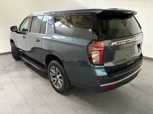 Used 2021 Chevrolet Suburban LT AWD/4WD image 3