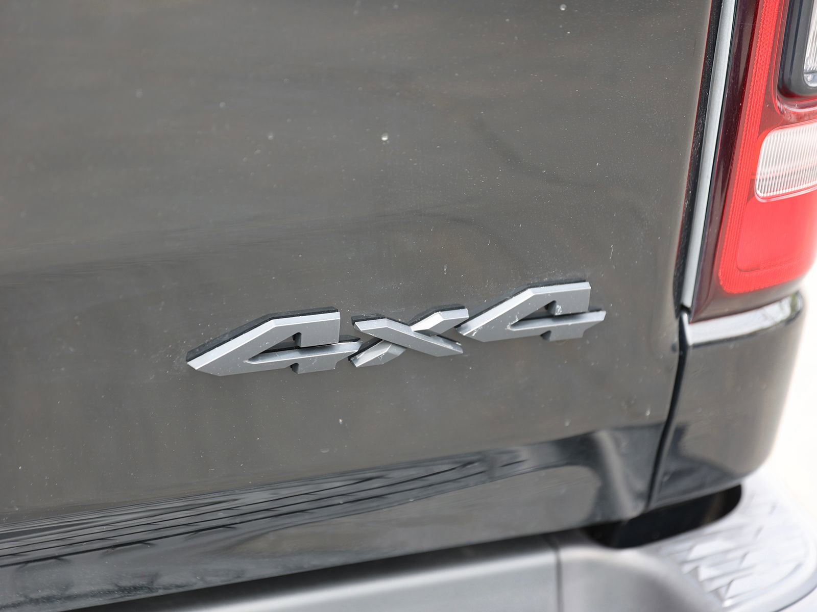 Used 2021 RAM 1500 Laramie AWD/4WD image 11