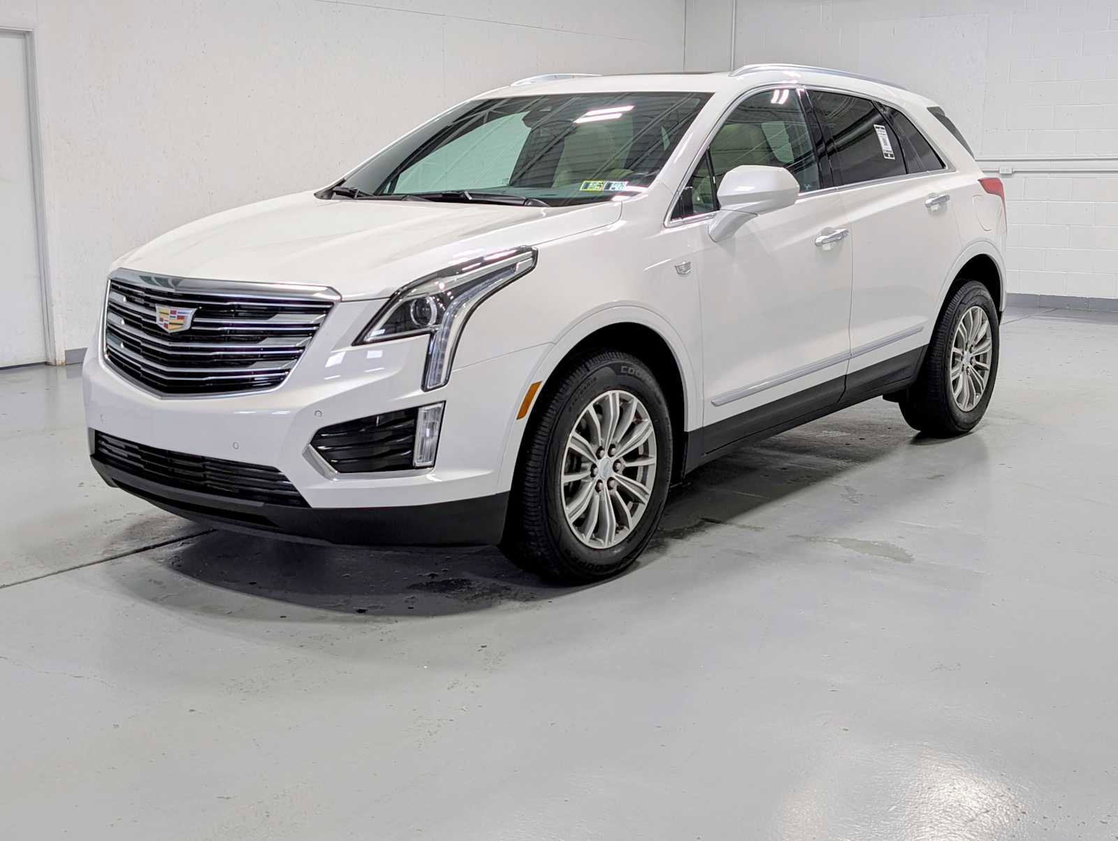 Used 2017 Cadillac XT5 Luxury w/ Driver Awareness Package